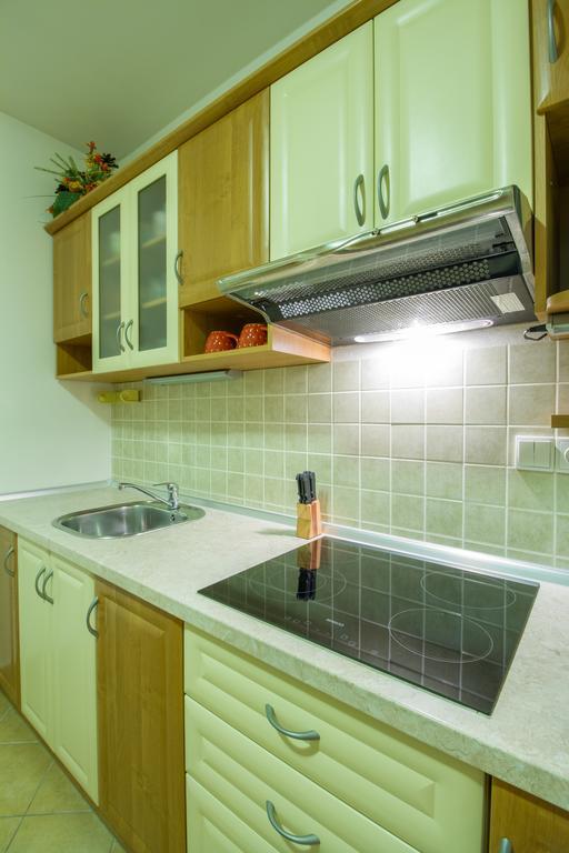 Vila Helena - Apartment Helena 2 루좀베로크 외부 사진