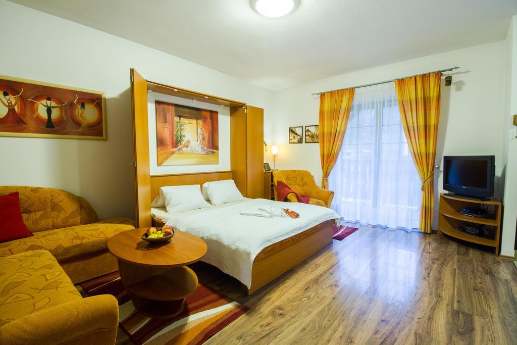 Vila Helena - Apartment Helena 2 루좀베로크 외부 사진