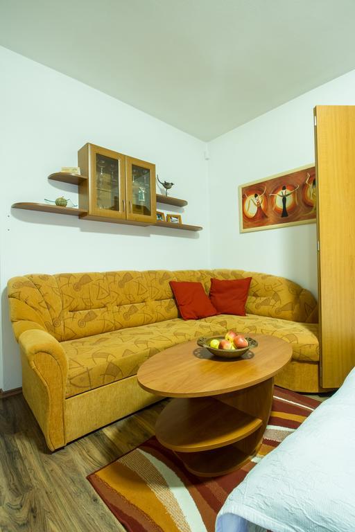 Vila Helena - Apartment Helena 2 루좀베로크 객실 사진